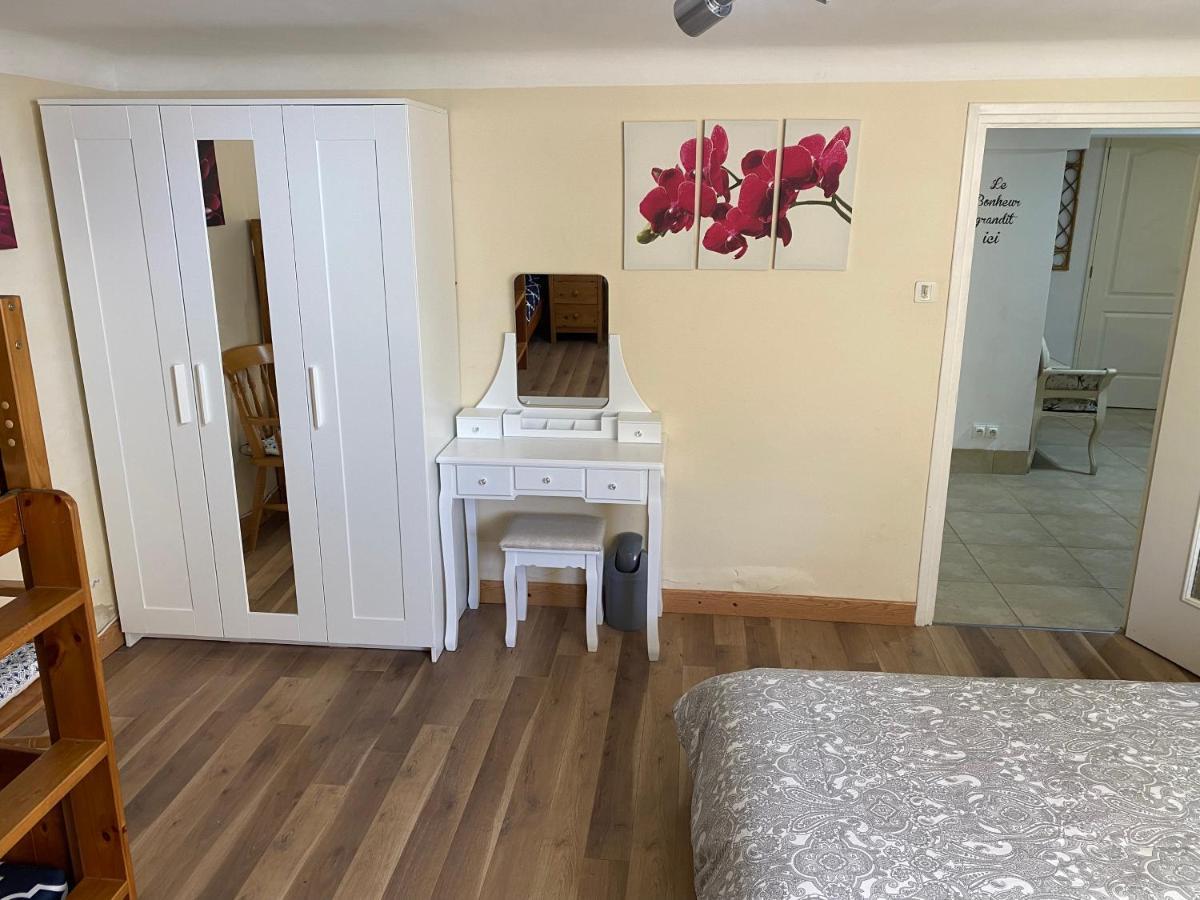 Peaceful 3 bedroom 8 person independent apartment La Digne-d'Amont Exterior foto